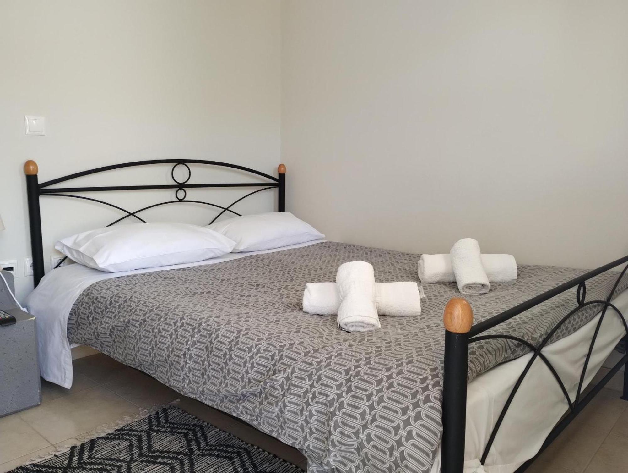 Kalamata Beach Maisonette Ngoại thất bức ảnh